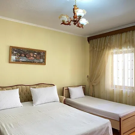 Roelka Guest house *